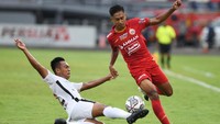 Skor 2-0 bertahan hingga jeda.