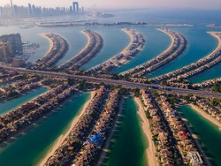 Melihat Deretan Pulau Buatan Manusia di Tengah Laut dan Danau