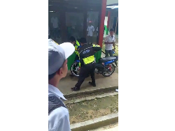 Tak Ada Akhlak! Ratusan Siswa Soraki Polantas yang Menilang Motor