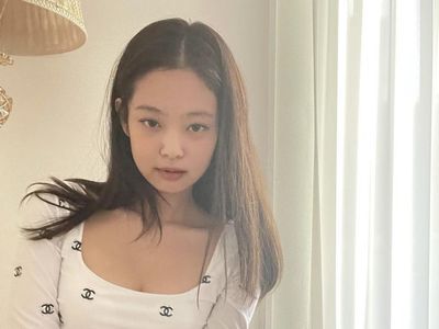 Seperti Apa Muka Para Artis Korea Tanpa Makeup? Ini Wajah Asli IU Hingga Suzy