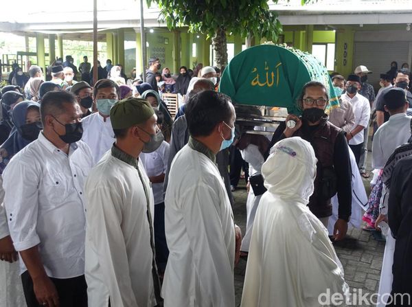 Begini Suasana Rumah Duka Legenda Jadah Tempe Mbah Carik Kaliurang