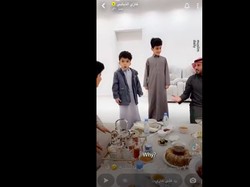 Bocah Ini Labrak Tamu di Rumahnya karena Bikin Ibunya Masak Seharian