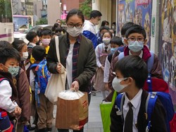 Sistem Pendidikan di Hong Kong Mengadaptasi Negara Mana?