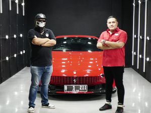 Nggak Mau Kalah dari Deddy Corbuzier, Pria Ini Juga Punya Ferrari Roma Nggak Mau Kalah dari Deddy Corbuzier, Pria Ini Juga Punya Ferrari Roma