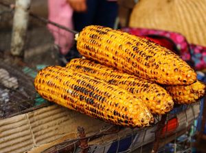2 Resep Jagung Bakar untuk Malam Tahun Baru 2 Resep Jagung Bakar untuk Malam Tahun Baru