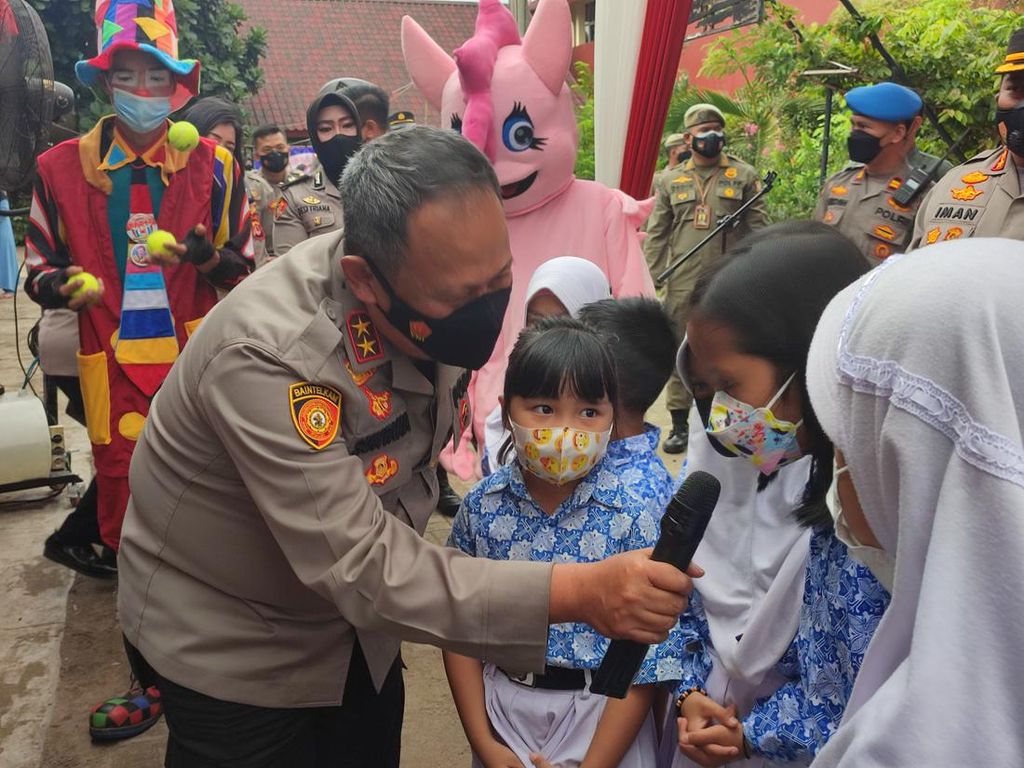 Cek Vaksinasi Anak di Bogor, Kapolda Jabar Harap Target 100% Segera Tercapai