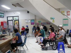 Golongan Prioritas Penerima Vaksin Booster di Jawa Barat