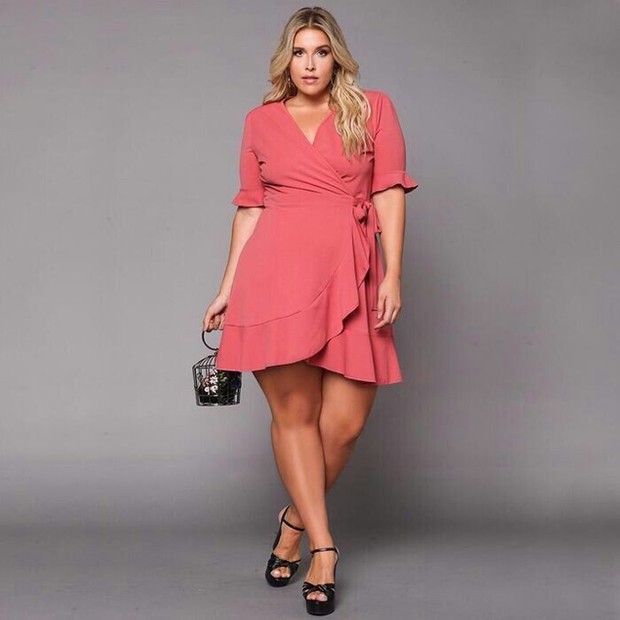 Model dress untuk tubuh gemuk