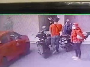 Diduga Pasangan Kekasih Terekam CCTV Curi Motor di SPBU Kota Probolinggo