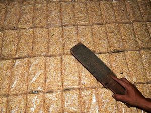 Harga Tahu-Tempe Terancam Naik Karena Kedelai Impor, Apa Solusinya? Harga Tahu-Tempe Terancam Naik Karena Kedelai Impor, Apa Solusinya?