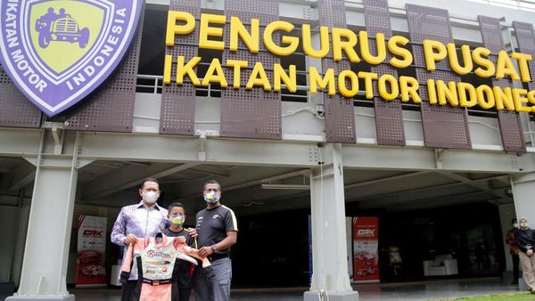 Terbang ke Italia, Pembalap Muda Ini Naik ke Level Internasional