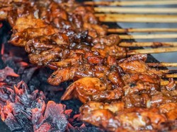 5 Warung Sate Ini Punya Rating Tinggi di Ojek Online