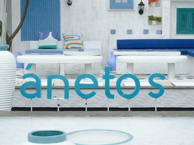 Anetos Coffee Brunch/Foto: Instagram.com/anetos.coffeebrunch Rekomendasi kafe ala Santorini di Indonesia