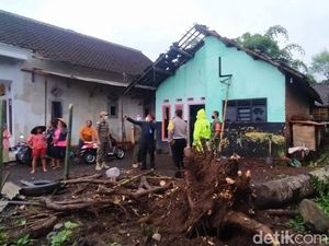 14 Rumah di Banyuwangi Rusak Diterjang Hujan Deras Disertai Angin Kencang