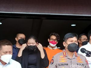 Alasan Ardhito Pramono Pakai Ganja: Agar Tenang dan Fokus Kerja Alasan Ardhito Pramono Pakai Ganja: Agar Tenang dan Fokus Kerja