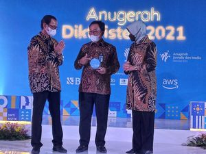 BNI Raih Anugerah Campus Financial Ecosystem dari Kemendikbud Ristek