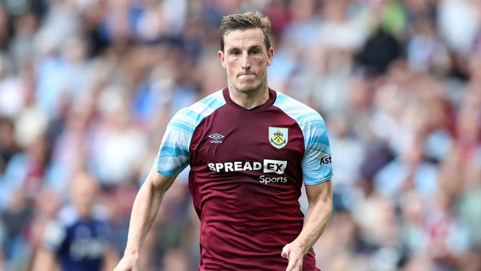 BURNLEY, ENGLAND - AUGUST 29: Chris Wood of Burnley in action during the Premier League match between Burnley  and  Leeds United at Turf Moor on August 29, 2021 in Burnley, England. (Photo by George Wood/Getty Images)
