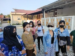 Merasa Ditipu, Emak-emak di Asahan Geruduk Rumah Admin Arisan Online