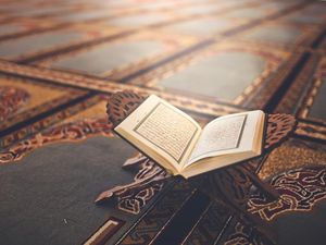 Kumpulan Syarhil Quran Tentang Maulid Nabi Muhammad SAW Kumpulan Syarhil Quran Tentang Maulid Nabi Muhammad SAW