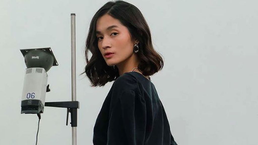 10 Potret Jeanne, Model Cantik Istri Ardhito Pramono yang Baru Terungkap 10 Potret Jeanne, Model Cantik Istri Ardhito Pramono yang Baru Terungkap