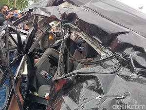Mobil Tertabrak Kereta Api di Probolinggo, 4 Orang Tewas