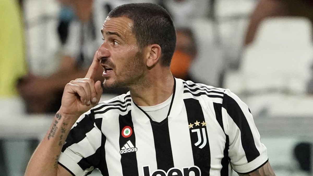 Leonardo Bonucci marah ke staf Inter Milan. (Foto: Getty Images/Pier Marco Tacca)