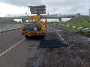 Usai Kecelakaan Maut, Waskita Target Tol Kayu Agung Bebas Lubang Bulan Ini Usai Kecelakaan Maut, Waskita Target Tol Kayu Agung Bebas Lubang Bulan Ini
