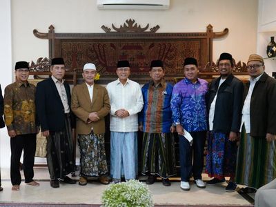 Momen Zulhas Bertemu Kiai dari MP3I