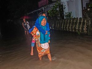 Penampakan Banjir di Rangkasbitung Tadi Malam Penampakan Banjir di Rangkasbitung Tadi Malam
