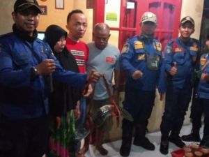 3 Pekan Bikin Resah Warga Bogor, Biawak 1,5 Meter Akhirnya Dievakuasi 3 Pekan Bikin Resah Warga Bogor, Biawak 1,5 Meter Akhirnya Dievakuasi