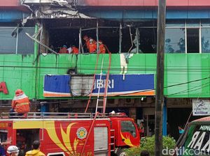 BRI Kudus Pastikan Kebakaran Tak Ganggu Operasional dan Layanan BRI Kudus Pastikan Kebakaran Tak Ganggu Operasional dan Layanan