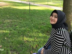 Sherrin Tharia Eks Istri Zumi Zola Berhijab Lagi, Kegiatannya Jadi Sorotan