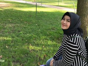 Sherrin Tharia Eks Istri Zumi Zola Berhijab Lagi, Kegiatannya Jadi Sorotan Sherrin Tharia Eks Istri Zumi Zola Berhijab Lagi, Kegiatannya Jadi Sorotan