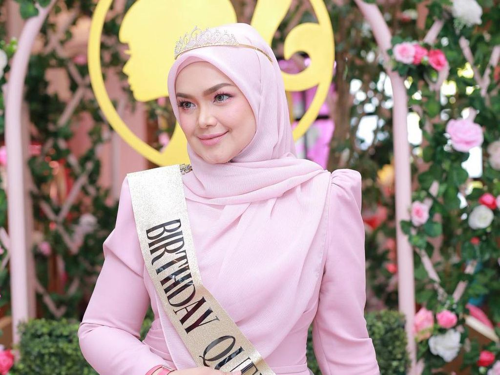 10 Foto Pesta Ulang Tahun Siti Nurhaliza Ke-43, Serba Pink Bertema Barbie