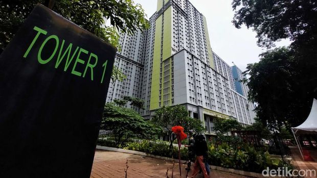 Suasana Rumah Sakit Darurat COVID Wisma Atlet, Kemayoran, Jakarta Pusat, Kamis (13/1). Kasus Omicron di Indonesia kini terus bertambah dengan total 506. RSDC Wisma Atlet menambah ruang isolasi pasien untuk menghadapi gelombang Omicron.