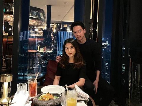 Kevin Sanjaya akhirnya go public dengan Valencia Tanoesudibjo putri konglomerat Hari Tanoesudibjo. Yuk intip potretnya!