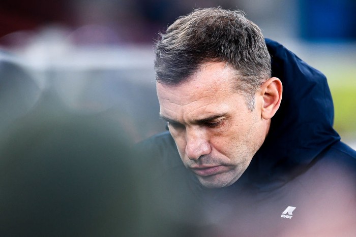 GENOA, ITALY - DECEMBER 10: Andriy Shevchenko head coach of Genoa looks on before the Serie A match between Genoa CFC and UC Sampdoria at Stadio Luigi Ferraris on December 10, 2021 in Genoa, Italy. (Photo by Getty Images)