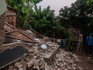 Update Dampak Gempa Banten: 1.100 Rumah Rusak-200 Warga Mengungsi Update Dampak Gempa Banten: 1.100 Rumah Rusak-200 Warga Mengungsi