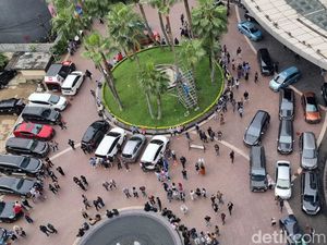 Pengalaman Mencekam di Gedung Tinggi Jakarta Saat Gempa M 6,7 Pengalaman Mencekam di Gedung Tinggi Jakarta Saat Gempa M 6,7