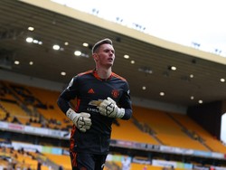 Dean Henderson Ngambek Usai Batal Main Lawan Aston Villa?
