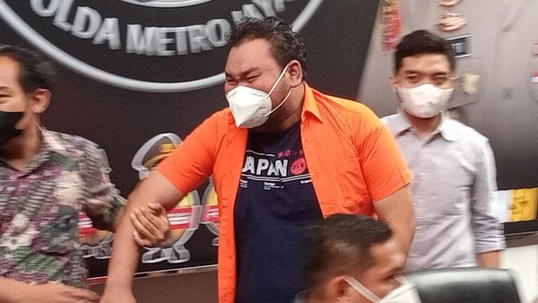 Penampakan Fico Fachriza Nangis Kejer Berbaju Tahanan