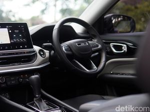 Deretan Fitur Canggih Jeep Compass: Bisa Parkir Sendiri-Ngecas Laptop Deretan Fitur Canggih Jeep Compass: Bisa Parkir Sendiri-Ngecas Laptop