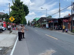 Tiga Motor Bertabrakan di Blitar, Seorang Pelajar Tewas Terlindas