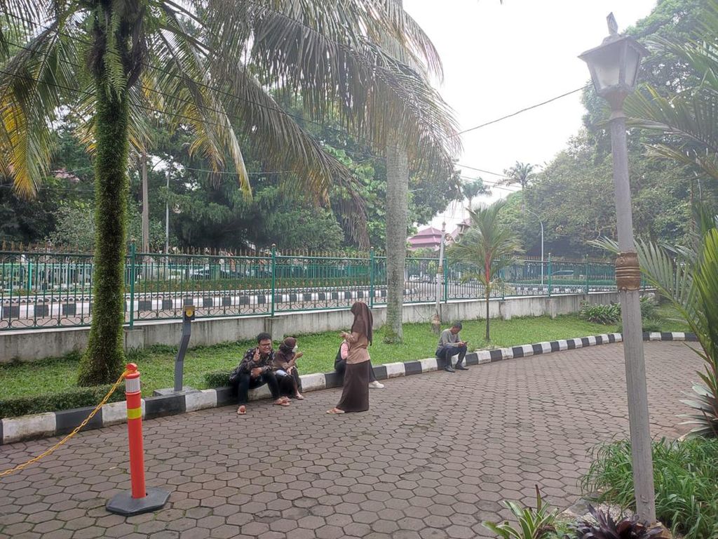 Guncangan Gempa M 6,7 Juga Terasa di Cibinong dan Kota Bogor Guncangan Gempa M 6,7 Juga Terasa di Cibinong dan Kota Bogor