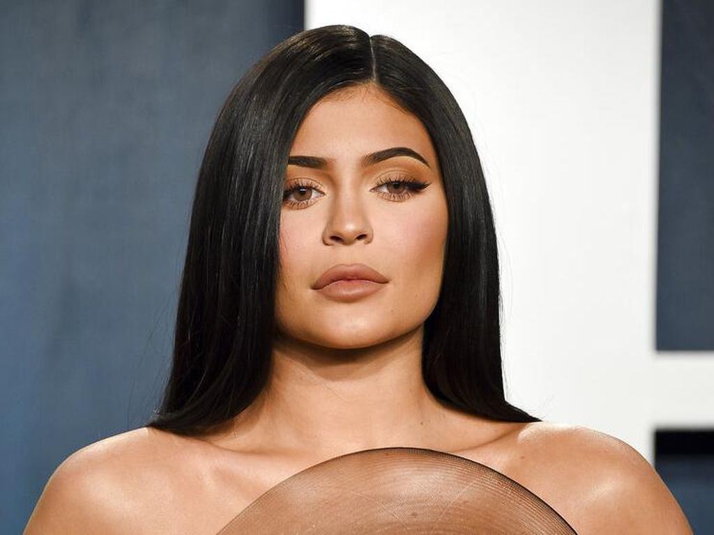 Kylie Jenner dan Kim Kardashian Minta Instagram Setop Tiru TikTok