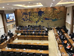 Protes UU Ciptaker, Perwakilan Buruh Temui Pimpinan Baleg DPR Protes UU Ciptaker, Perwakilan Buruh Temui Pimpinan Baleg DPR