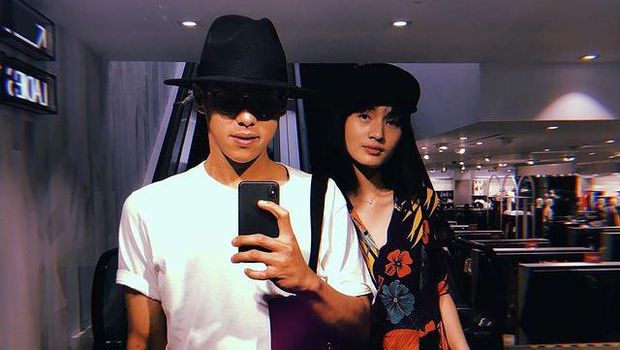 Usai terjerat kasus narkoba, nama Ardhito Pramono kembali menghebohkan karena telah punya istri. Yuk intip potretnya dan sang istri!