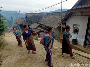 Potret Warga Ciptagelar Merawat Tradisi di Tengah Modernisasi