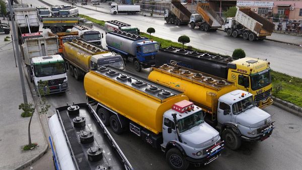 Krisis Ekonomi, Pekerja di Lebanon Mogok Kerja hingga Blokir Jalan