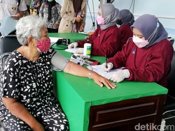 Penting! 8 Kriteria Orang yang Tak Boleh DIvaksin Booster COVID-19